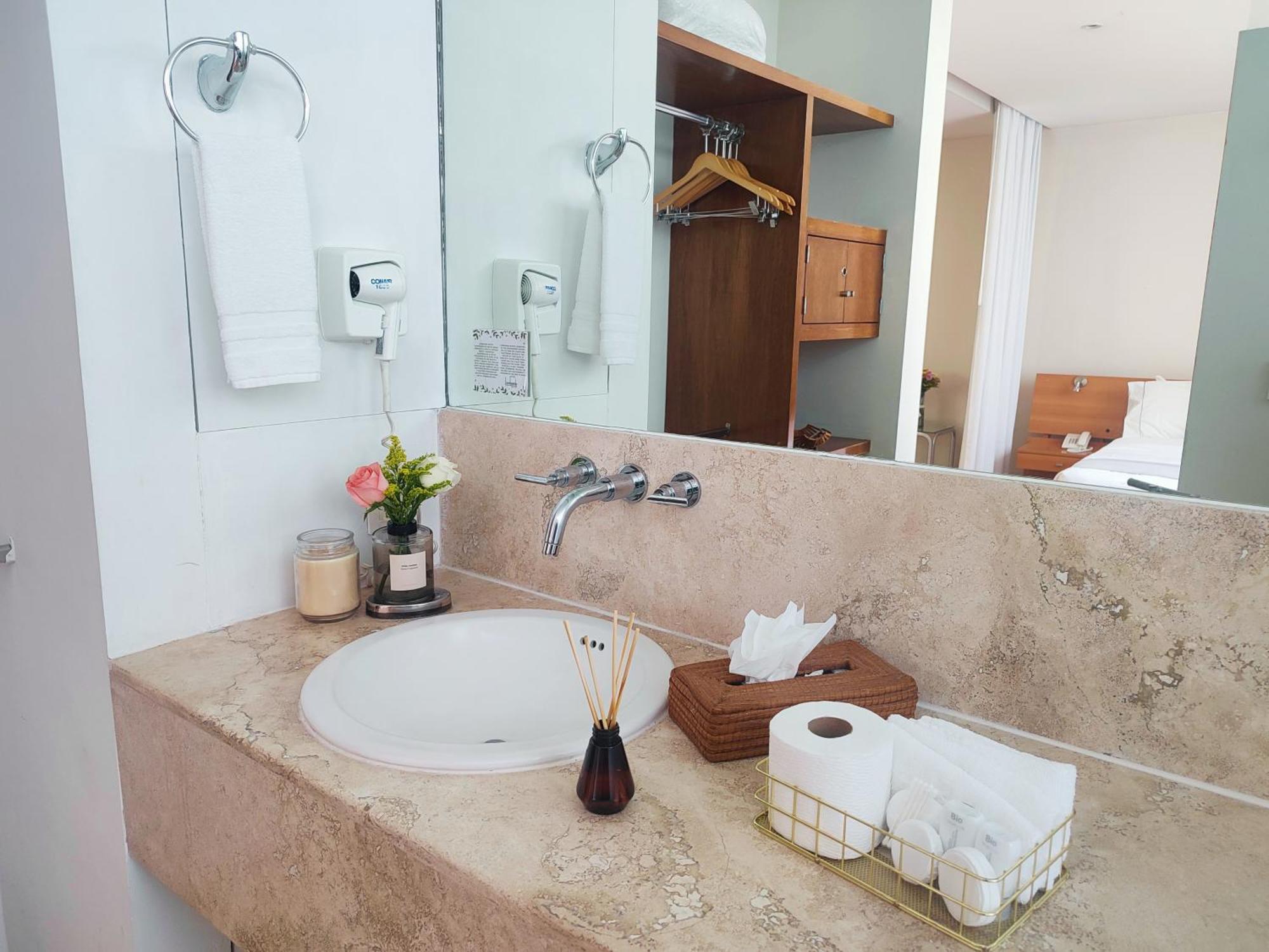 Lombardo Suites Città del Messico Esterno foto